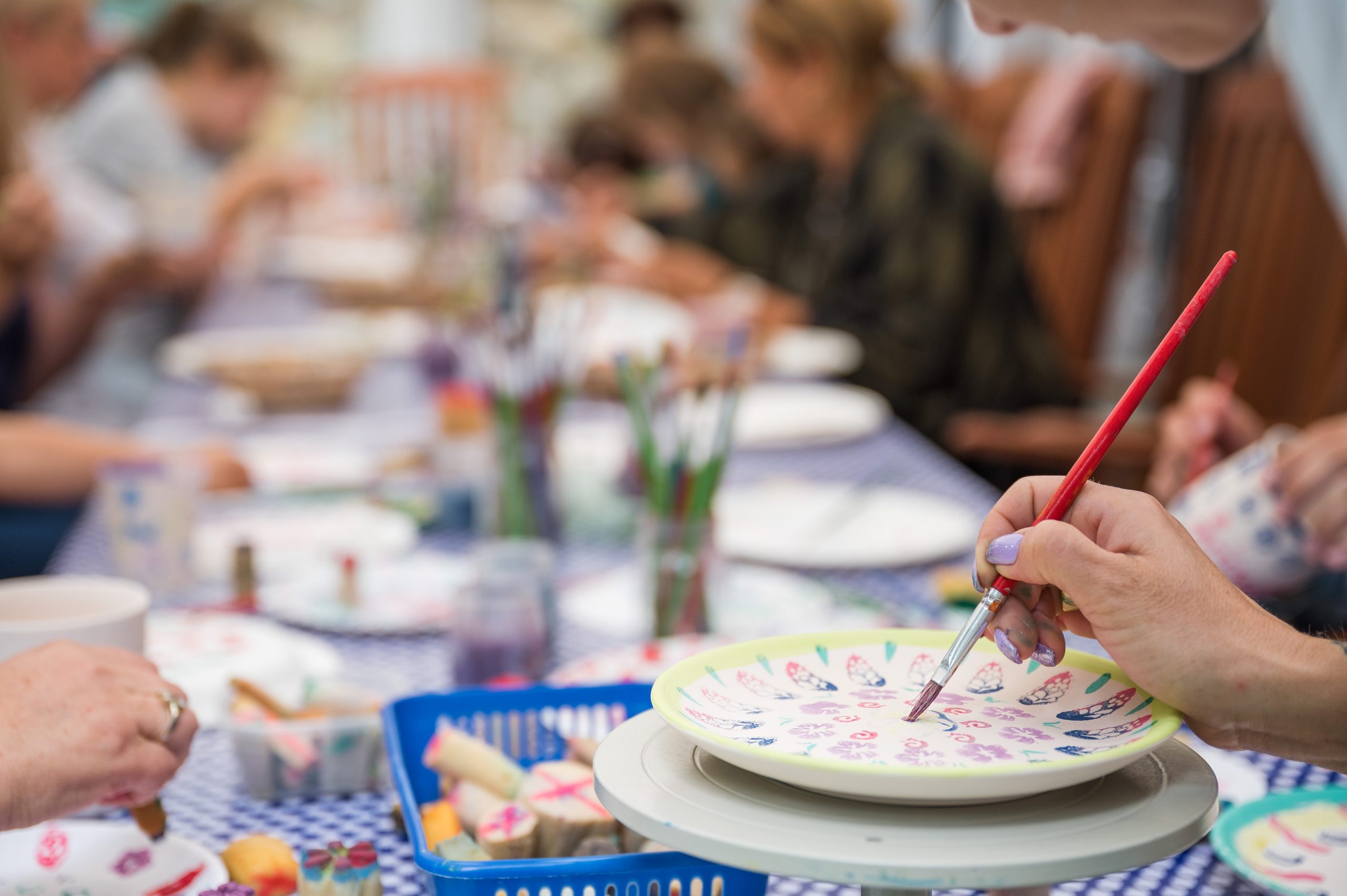 Art,Workshops,On,Painting,Ceramics